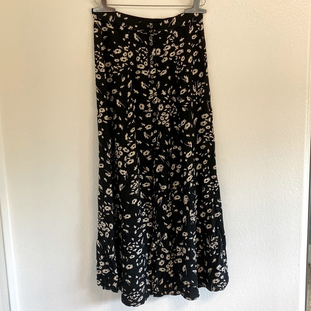 Size M Kimchi Blue Skirt